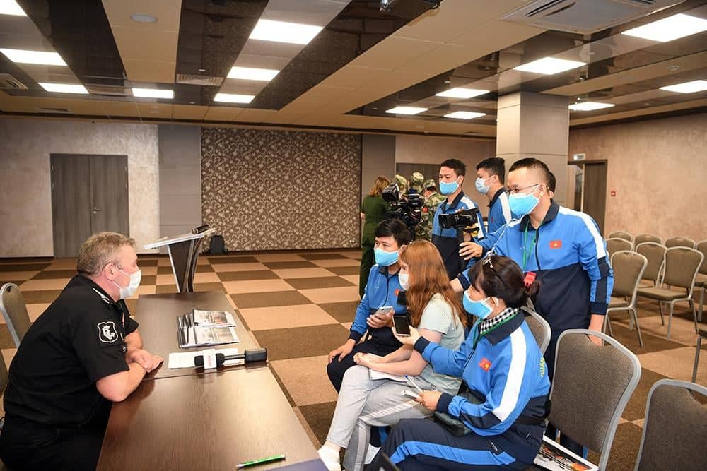 “Ông trùm” Oleg Youshkov mến yêu!