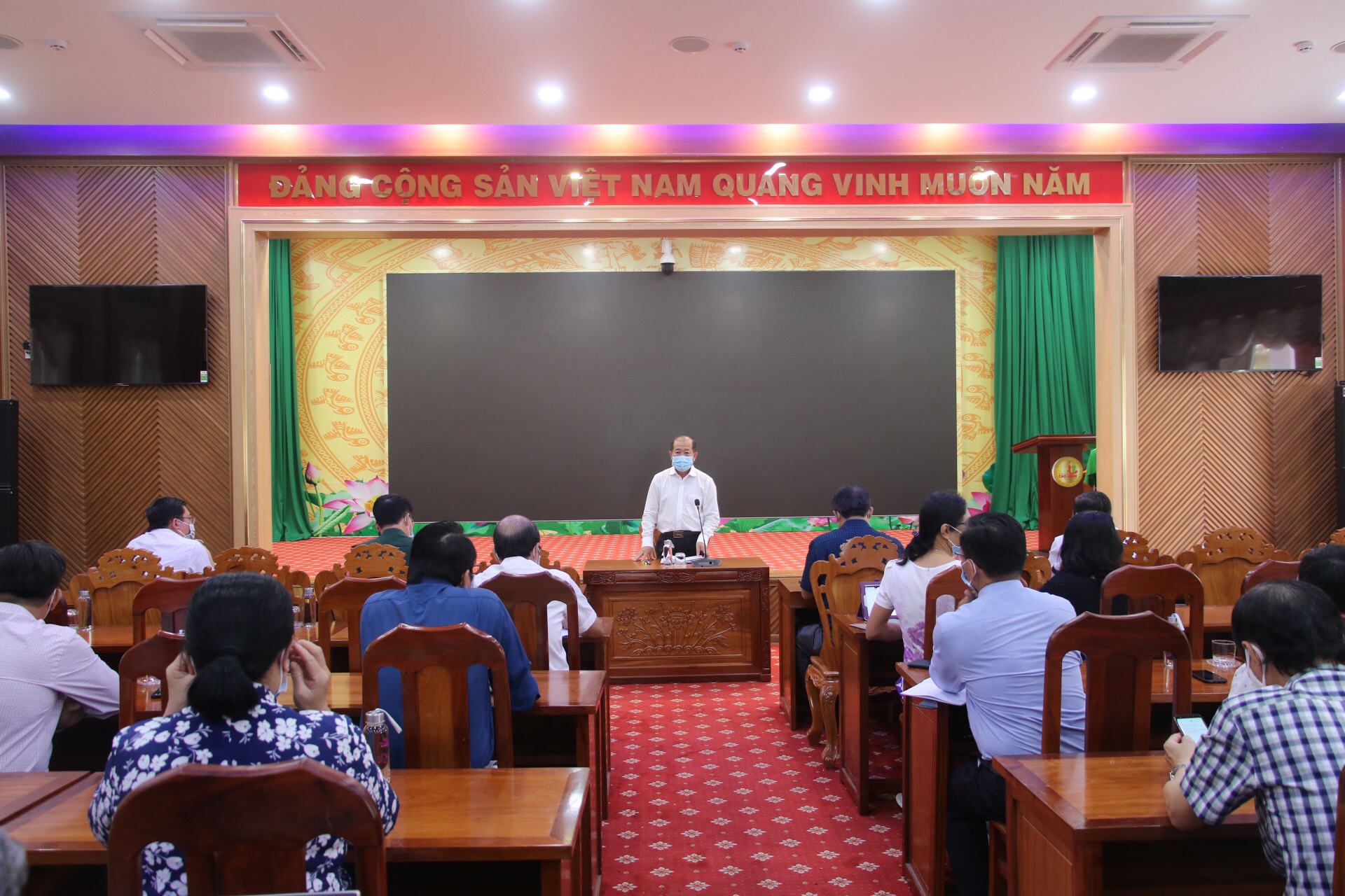 Nhiều trường hợp liên quan đến ca mắc Covid-19 ở Đồng Tháp âm tính lần 1 với SARS-CoV-2