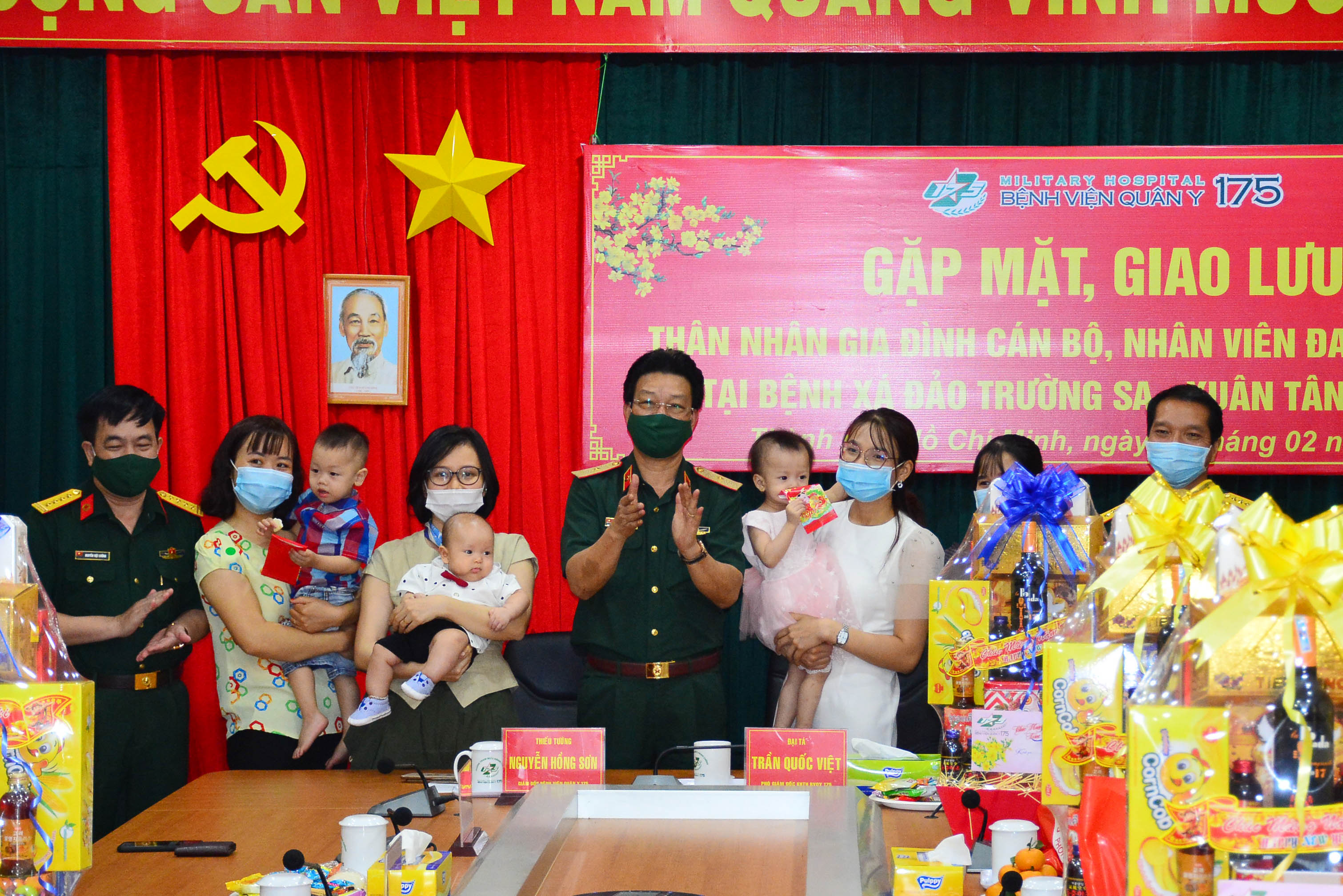 Giao lưu trực tuyến, chúc Tết y bác sĩ Bệnh xá đảo Trường Sa