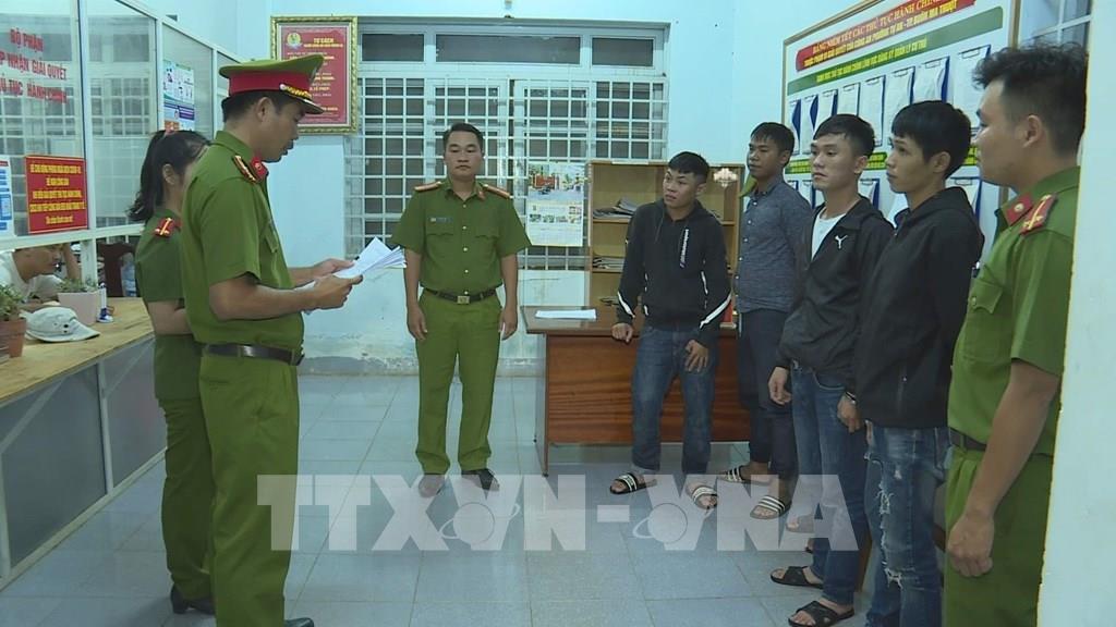 Những hành vi bị nghiêm cấm trong thi hành tạm giữ, tạm giam

