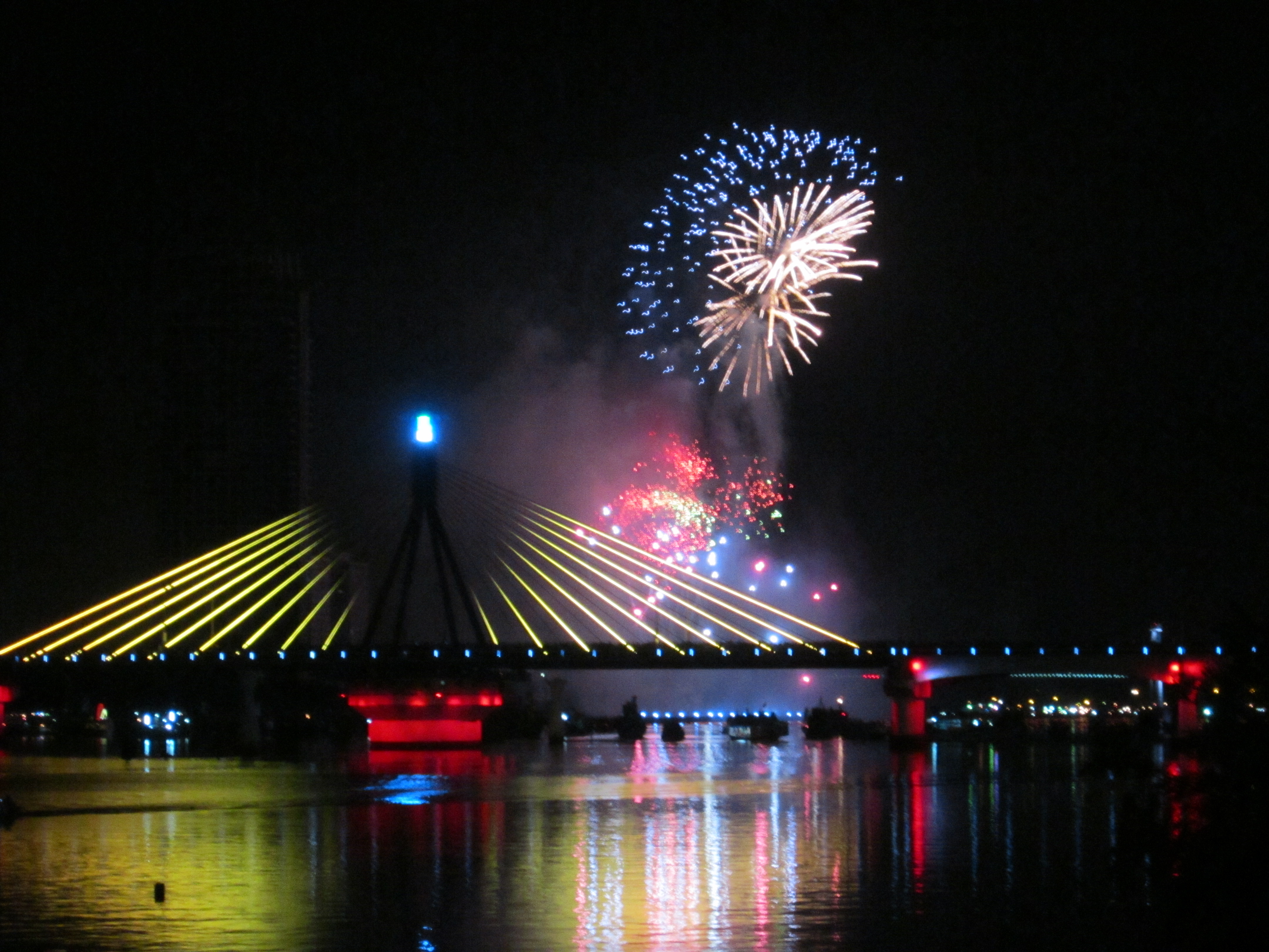 Đà Nẵng dừng bắn pháo hoa dịp Tết Tân Sửu 2021