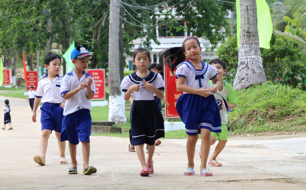 Dù ở đảo xa nhưng việc học cho con em dân đảo Thổ Chu luôn được chú trọng quan tâm.