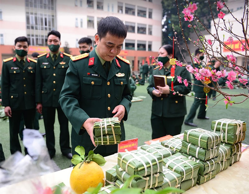 Lữ đoàn 144: Ấm tình đồng đội trong ngày hội bánh chưng xanh