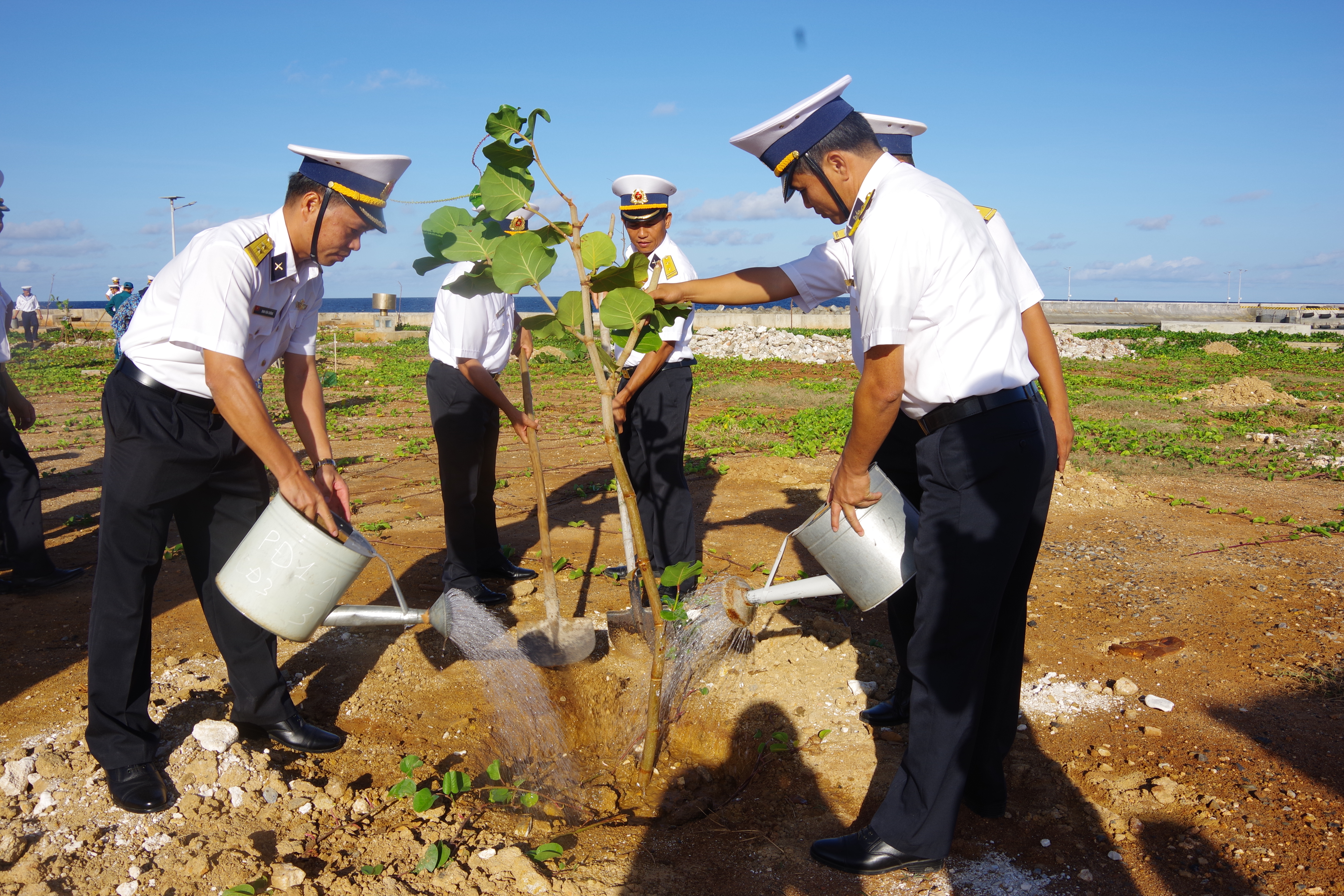 Cán bộ, chiến sĩ huyện đảo Trường Sa vui xuân, đón Tết Tân Sửu 2021

