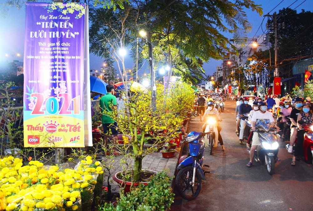 Chợ hoa Xuân