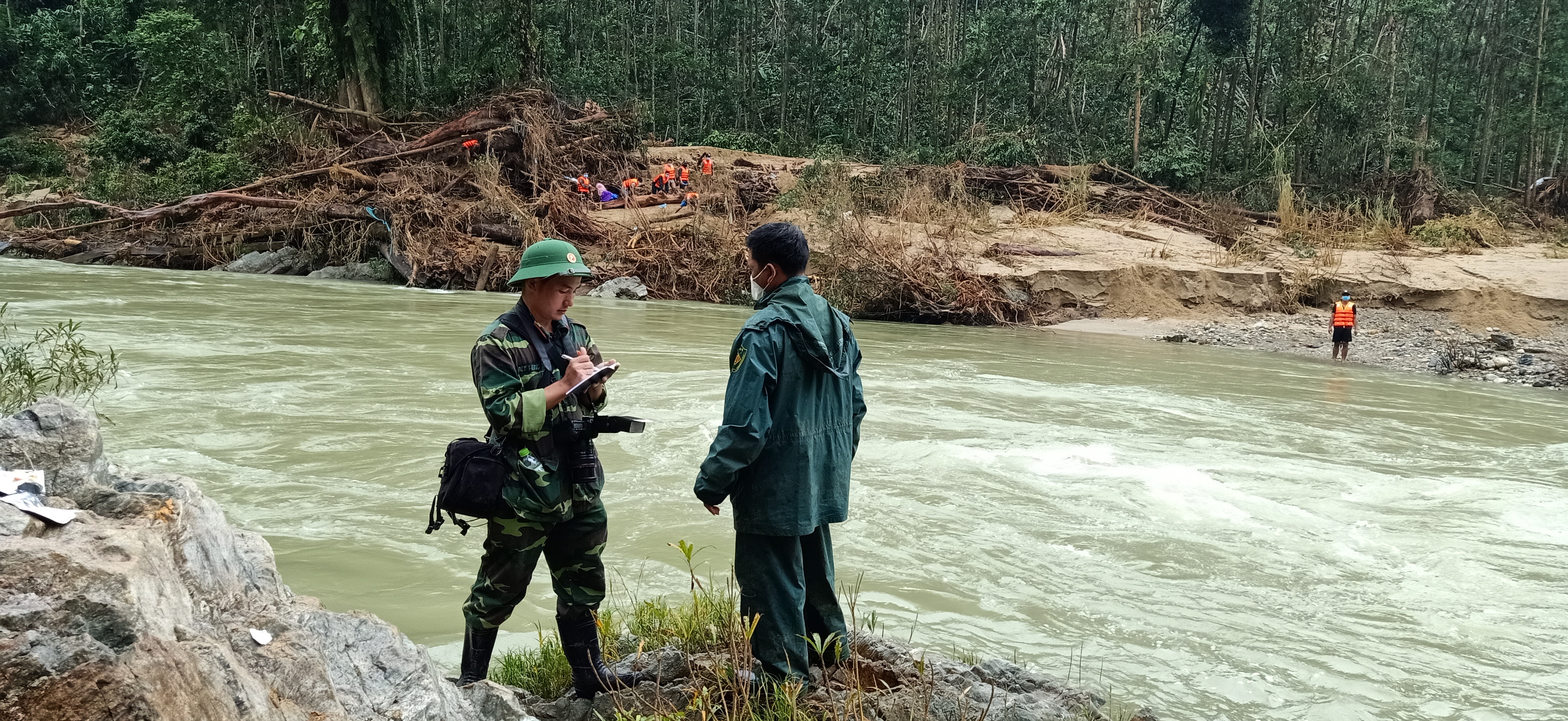 Tết về, kể chuyện tác nghiệp ở Trà Leng

