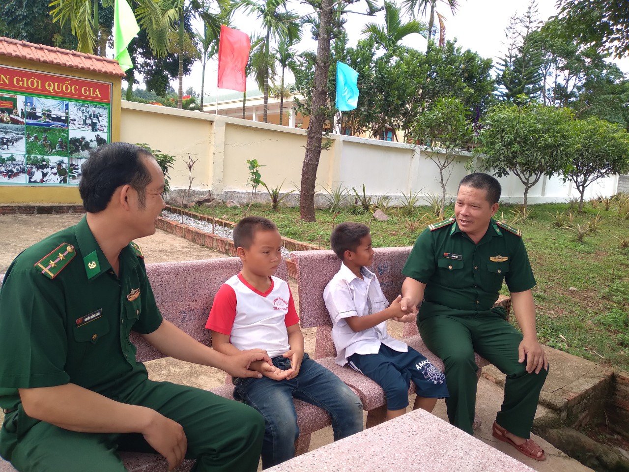 Sắc xuân trên Đường 20 Quyết thắng

