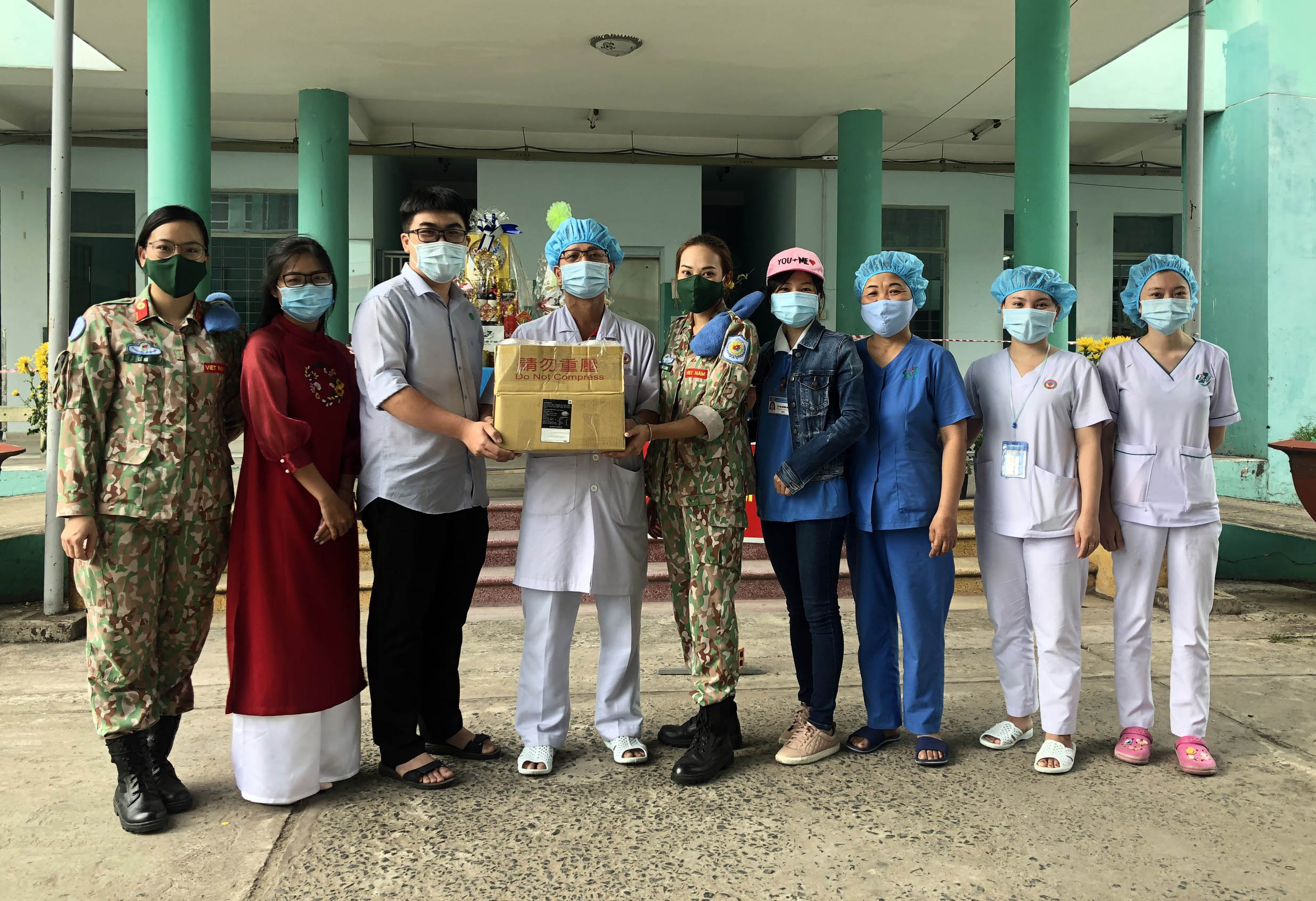 Bệnh viện Dã chiến cấp hai số 3 tích cực hỗ trợ công tác phòng, chống dịch bệnh Covid-19