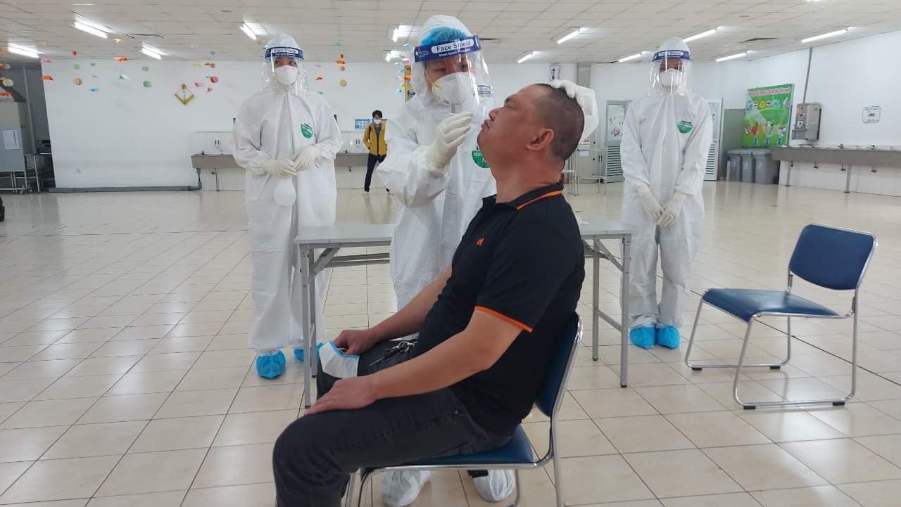 Hải Dương xét nghiệm cho hàng nghìn công nhân ở các khu công nghiệp