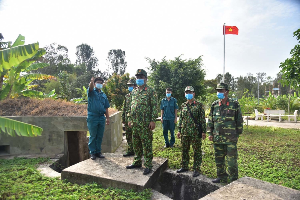 Để không bị động, bất ngờ, lực lượng dân quân tại các chốt thường xuyên duy trì luyện tập thuần thục các phương án để xử trí tốt các tình huống.
