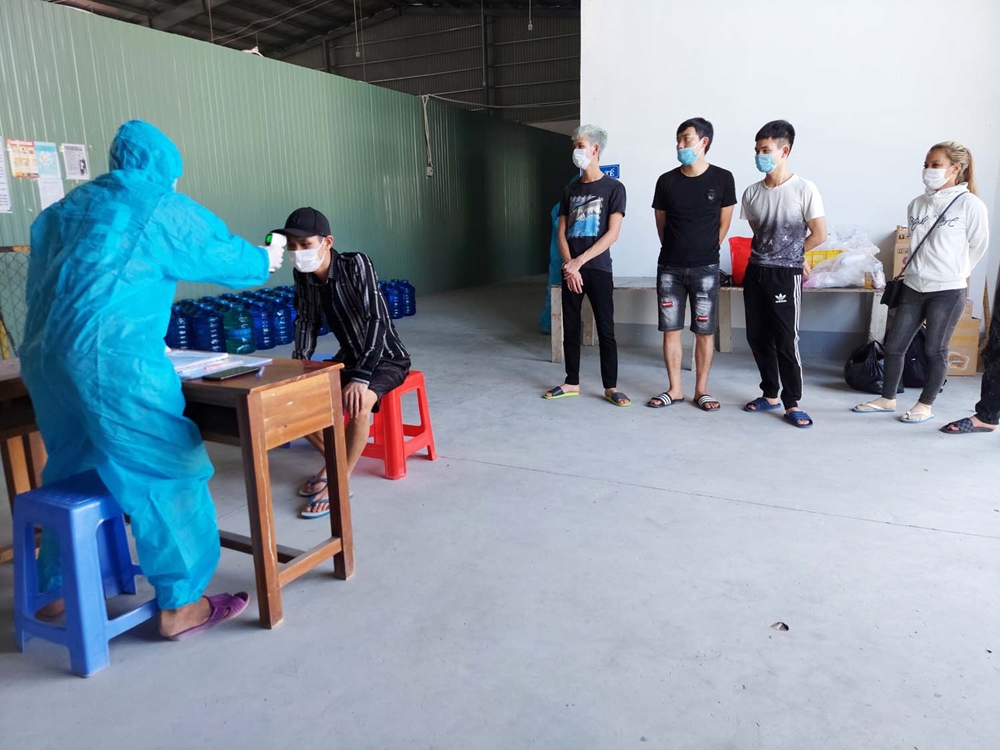 Tại các khu cách ly tập trung, hằng ngày đều tiếp nhận công dân về nước. Tính đến nay, toàn tuyến biên giới của tỉnh Kiên Giang đã và đang duy trì trên 80 chốt phòng, chống dịch Covid-19, với hơn 1.000 công dân đã hoàn thành thời gian cách ly.