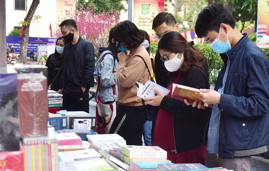 Phố sách xuân - nét đẹp văn hóa ngày xuân của Thủ đô