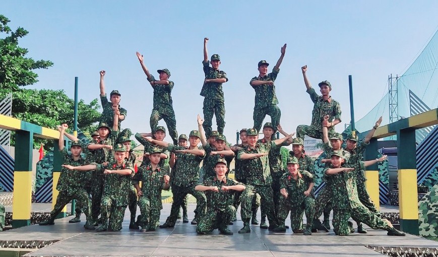 Những tài năng văn nghệ quần chúng ở Sư đoàn 2