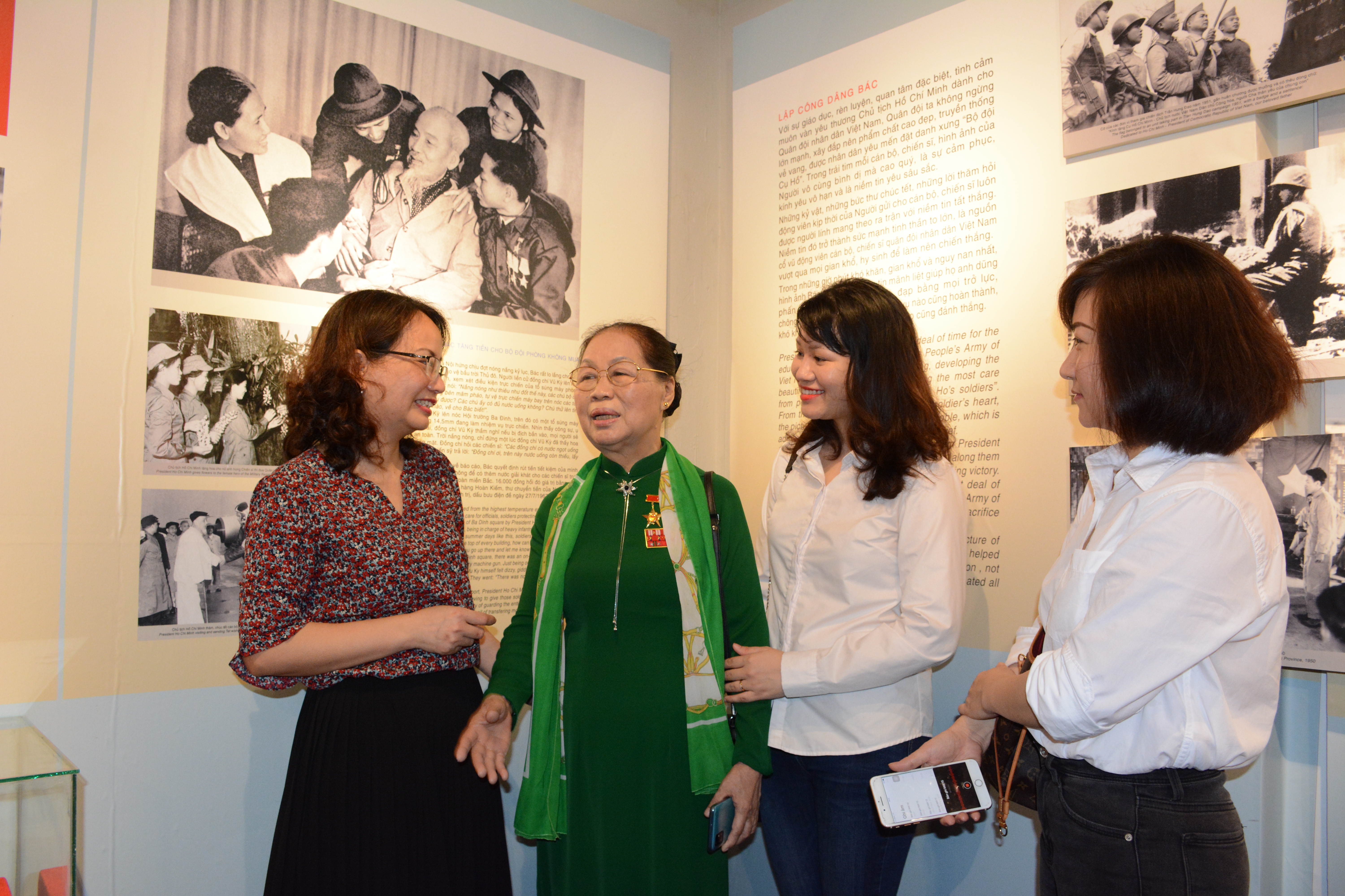 Thành tích của các cháu đẹp hơn hoa phong lan