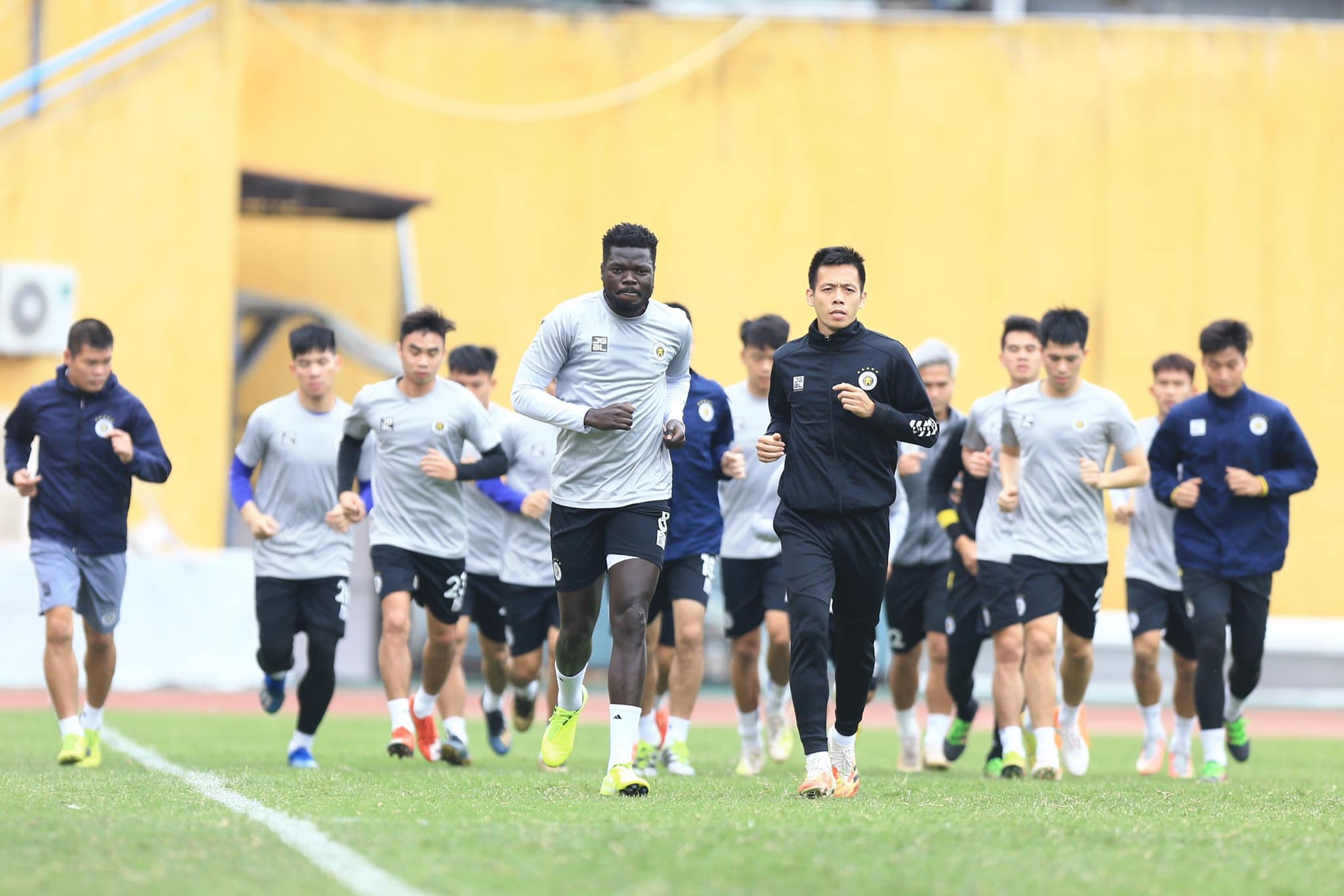 Nghiêm lệnh chống dịch