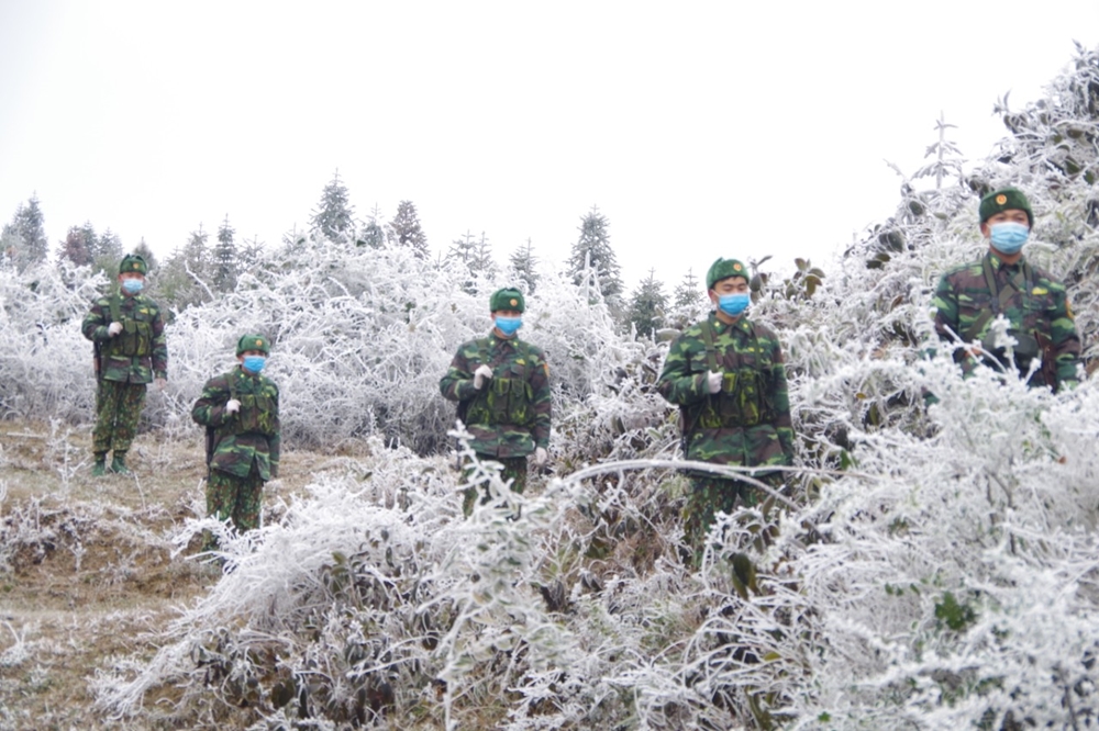 Lấp lánh giữa biên cương!