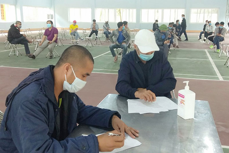 Trung đoàn 244: Tiếp nhận cách ly 33 công nhân phòng, chống dịch