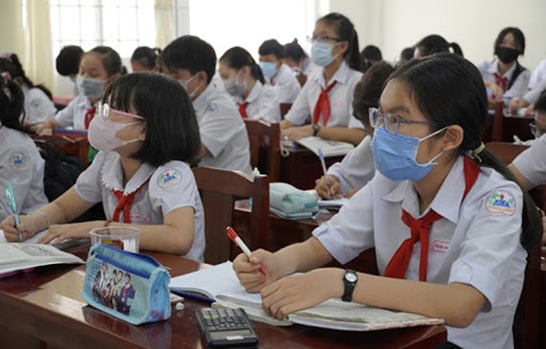 Học sinh Hà Nội đi học trở lại từ ngày 2-3-2021