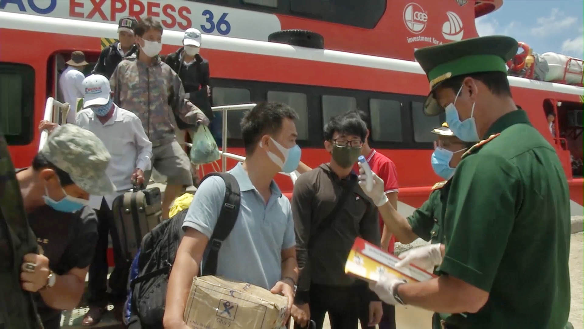 Quản lý chặt chẽ, ngăn chặn dịch từ hướng biển



