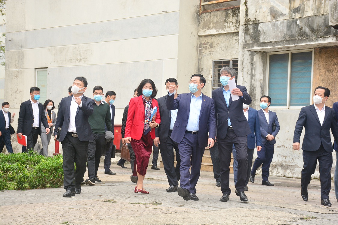 Bí thư Thành ủy Vương Đình Huệ kiểm tra công trình phục vụ SEA Games 31

