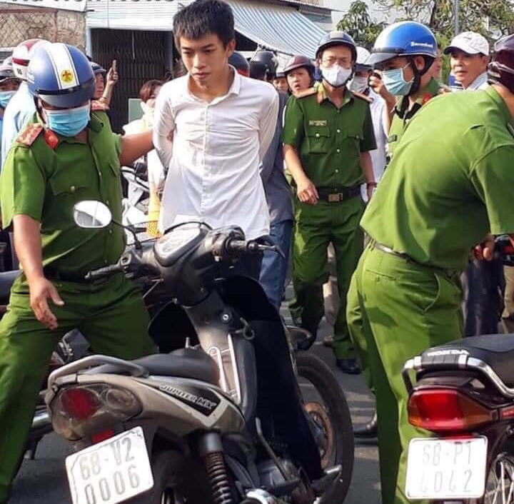 Bắt giữ 2 đối tượng sử dụng súng cướp ngân hàng