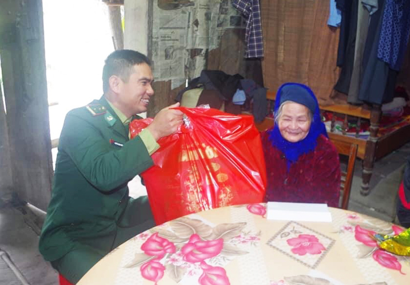 Gương sáng vùng biên giới Hạ Lang

