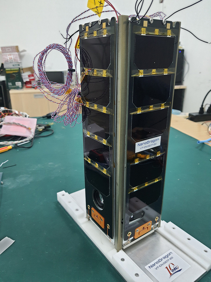 Hoàn thiện vệ tinh NanoDragon 