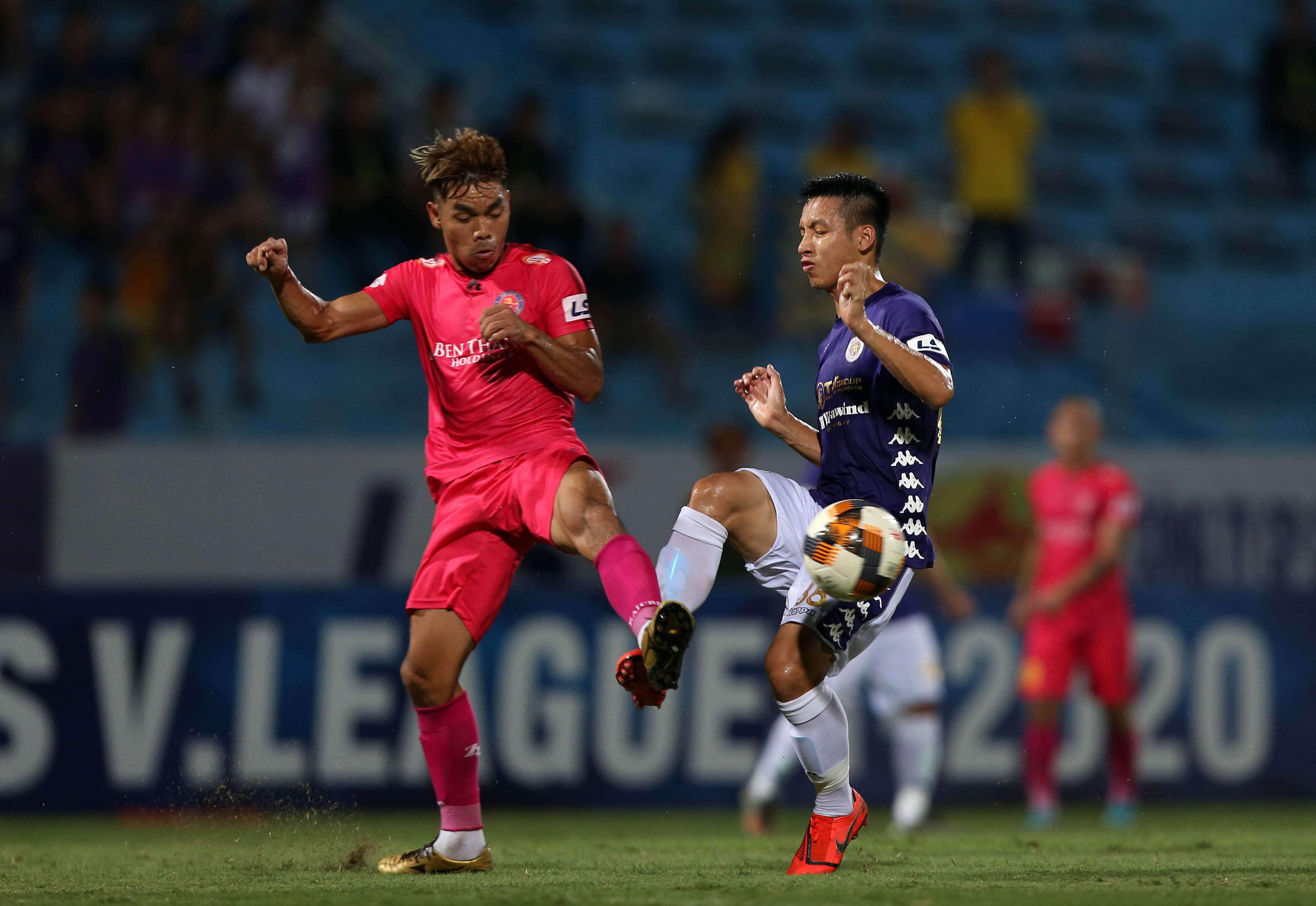 Phát triển nóng?