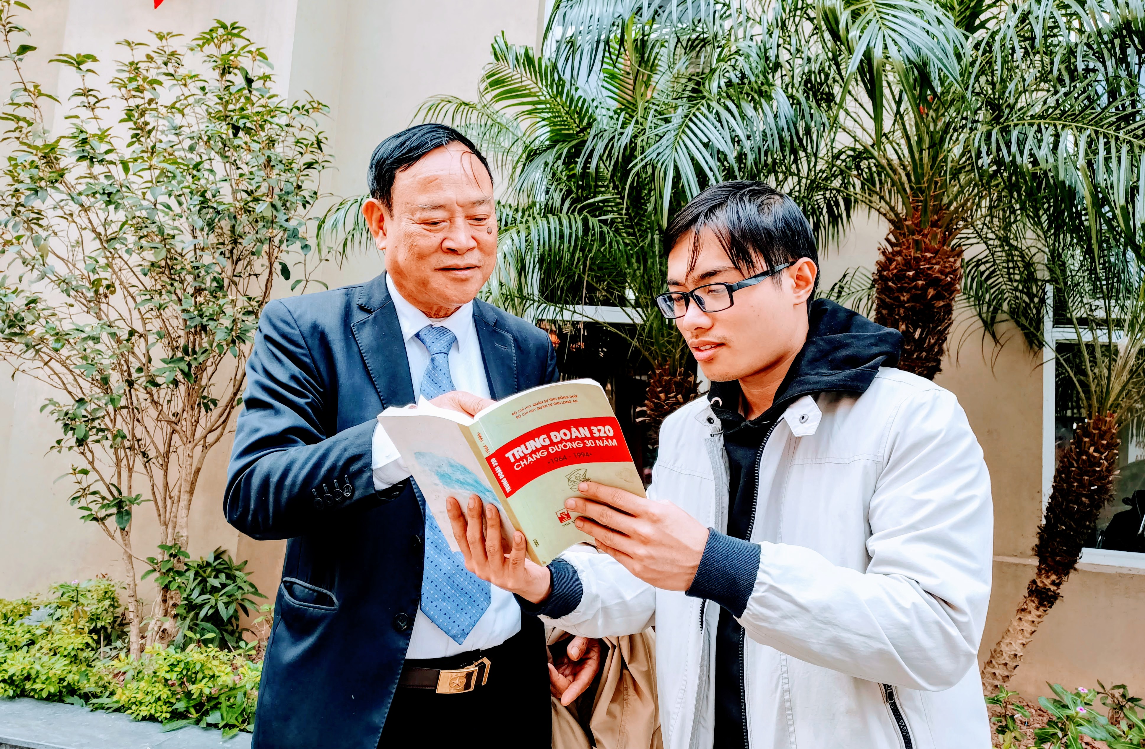 Còn sức lực, còn tìm đồng đội