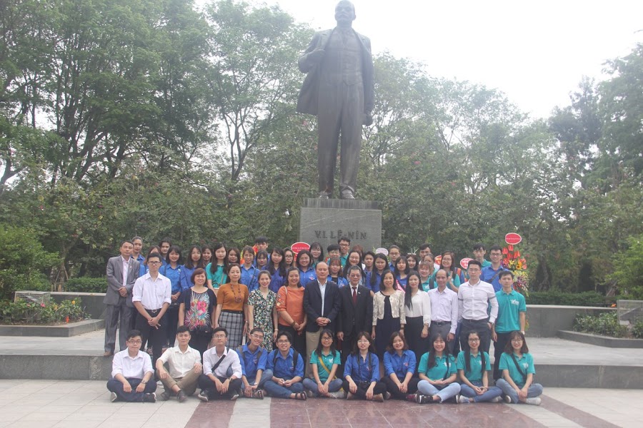 Xuất bản bộ giáo trình lý luận chính trị dành cho bậc đại học