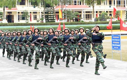 HUẤN LUYỆN “BỐN DỄ”