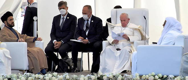 Chiếc ghế của Giáo hoàng đi đâu?