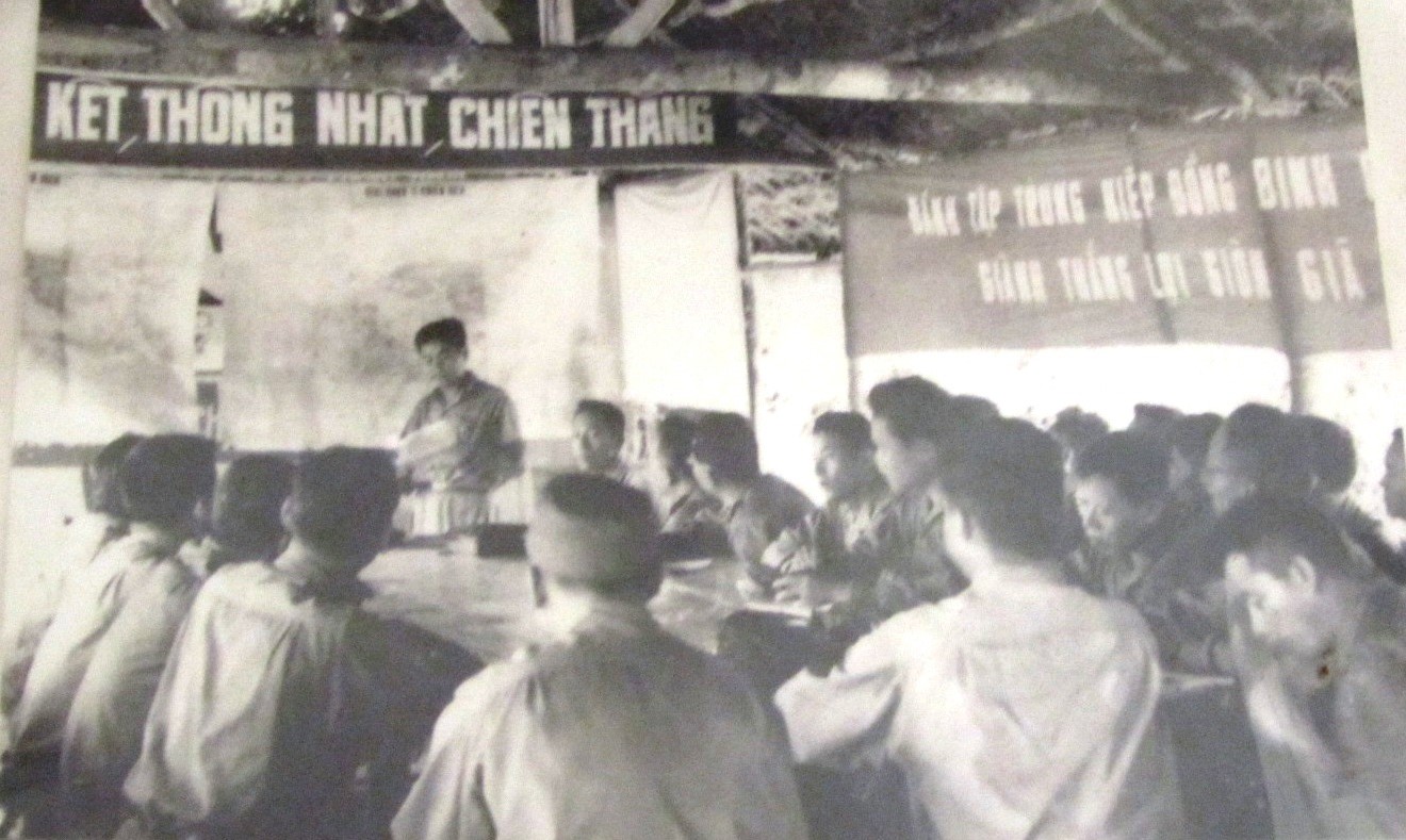 Xác định đúng hướng tiến công để chuẩn bị chu đáo và toàn diện

