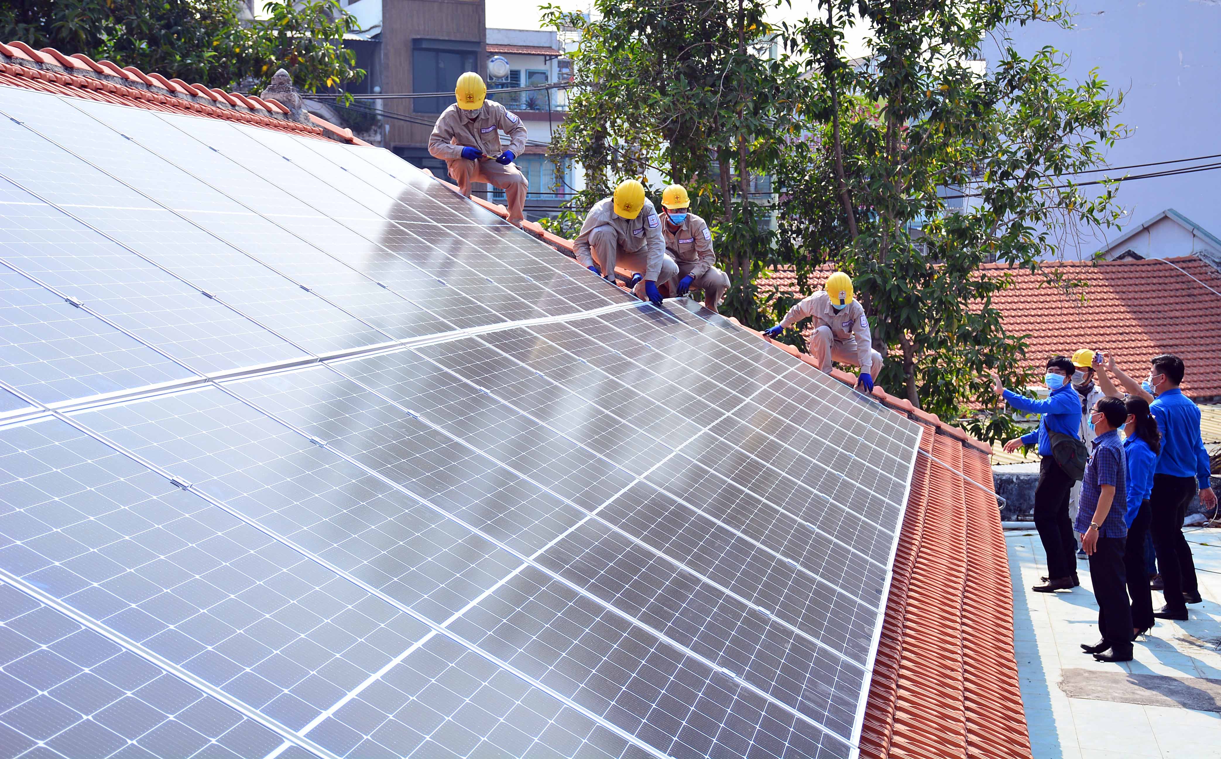 Phát huy sức trẻ hưởng ứng chiến dịch Giờ Trái đất năm 2021