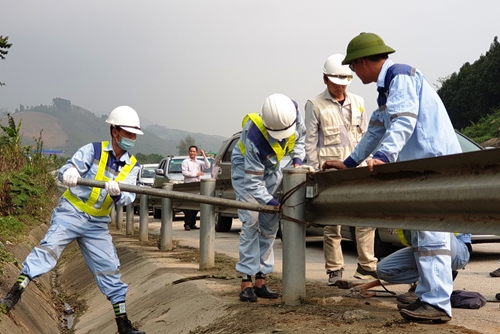 Xử lý dứt điểm vi phạm hành lang an toàn trên cao tốc Nội Bài-Lào Cai