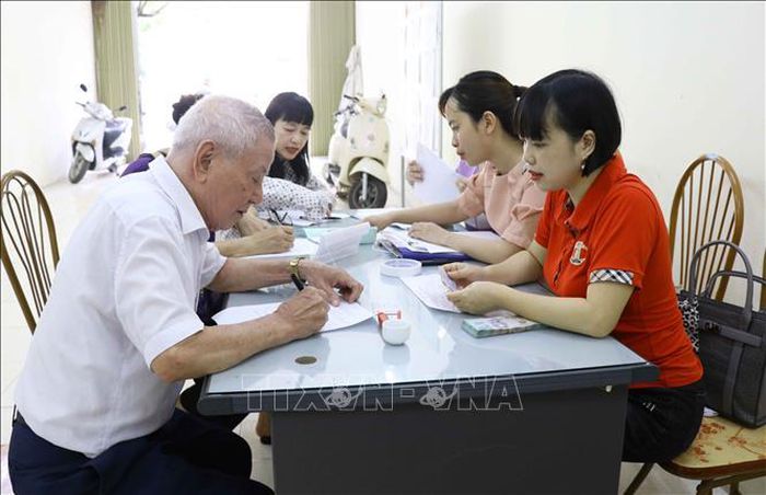 Tăng mức chuẩn trợ giúp xã hội lên 360.000 đồng/tháng từ ngày 1-7