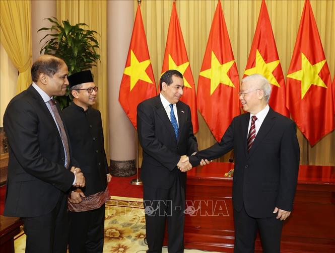 Tổng Bí thư, Chủ tịch nước Nguyễn Phú Trọng tiếp các Đại sứ trình Quốc thư