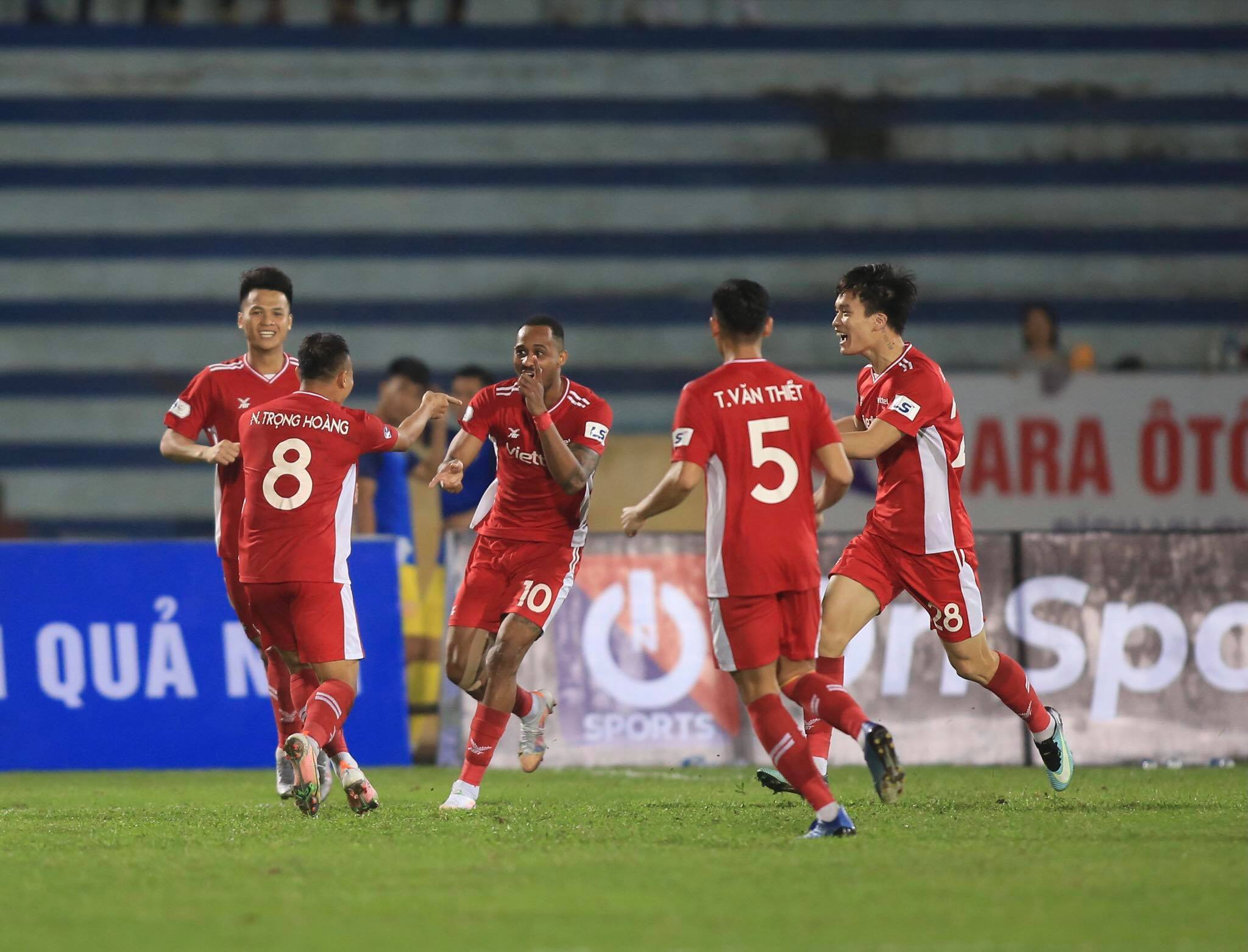 Viettel FC đánh bại Nam Định trên 