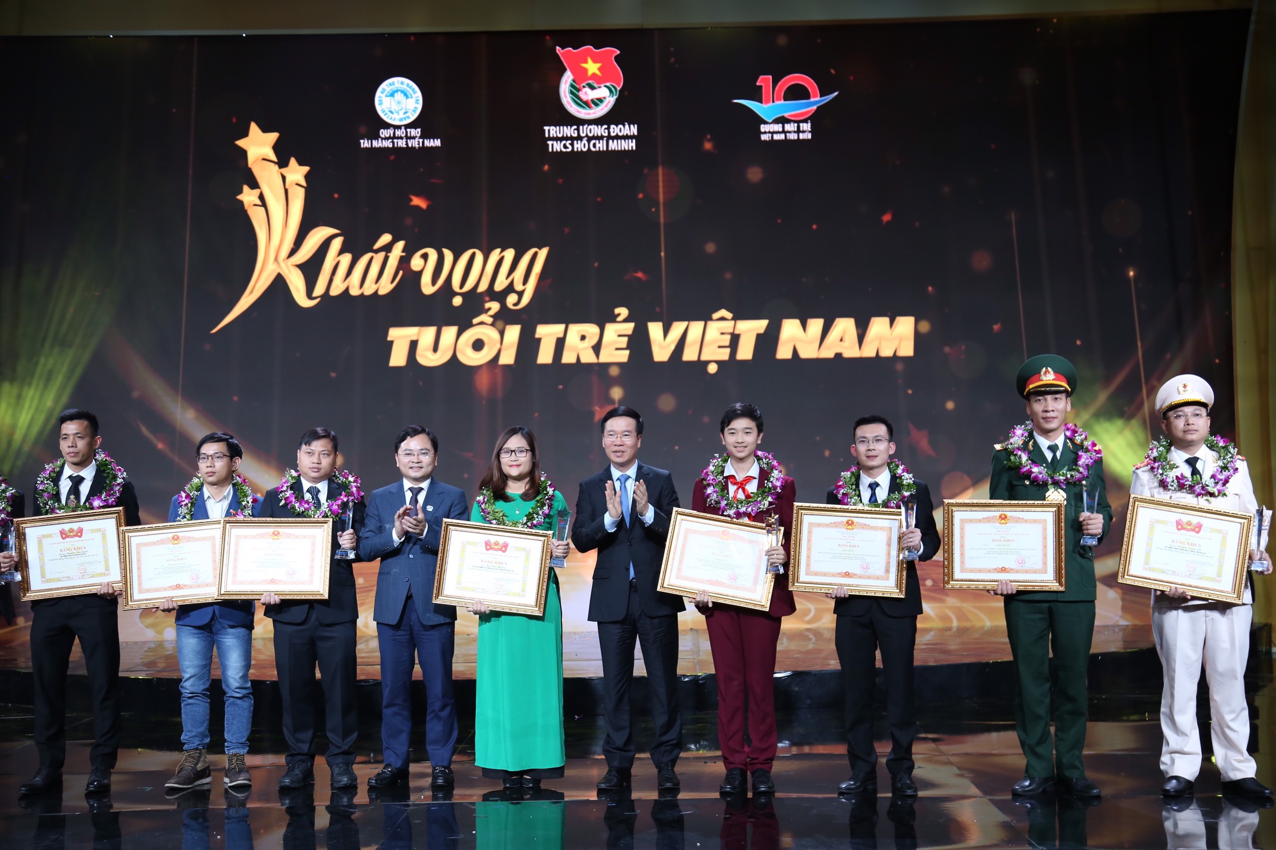 Tuyên dương 10 Gương mặt trẻ Việt Nam tiêu biểu năm 2020