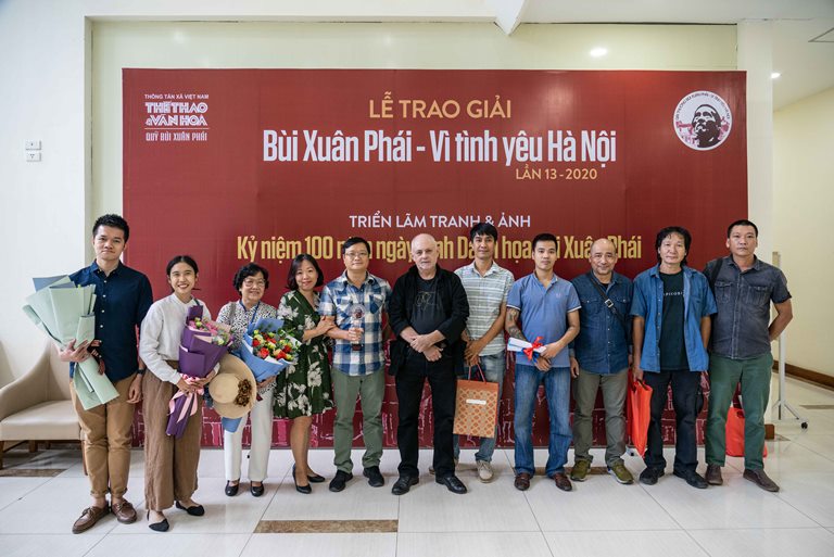 Người họa sĩ luôn nỗ lực với các dự án vì cộng đồng