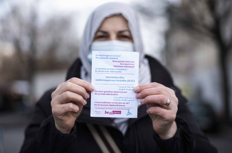 Nhóm tuyên truyền chống dịch đa ngôn ngữ tại Đức