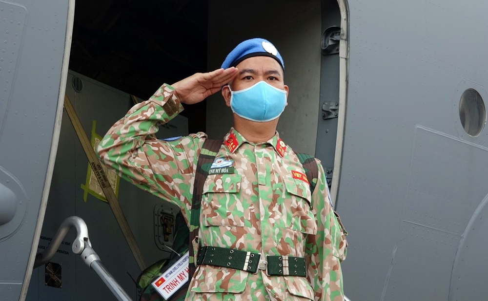 “Chào Tổ quốc, chúng tôi lên đường!”