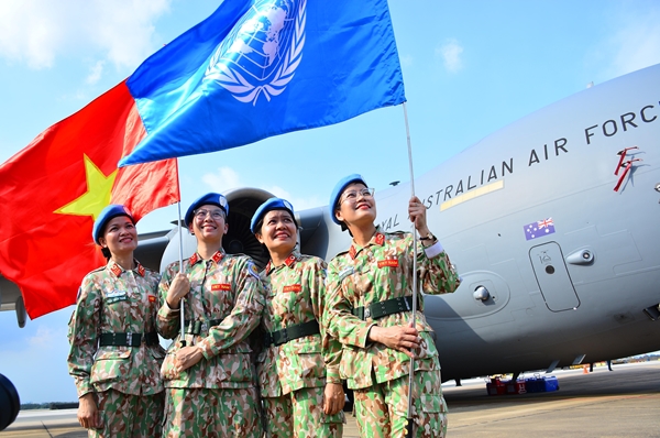 Vinh dự, tự hào, vững tin lên đường