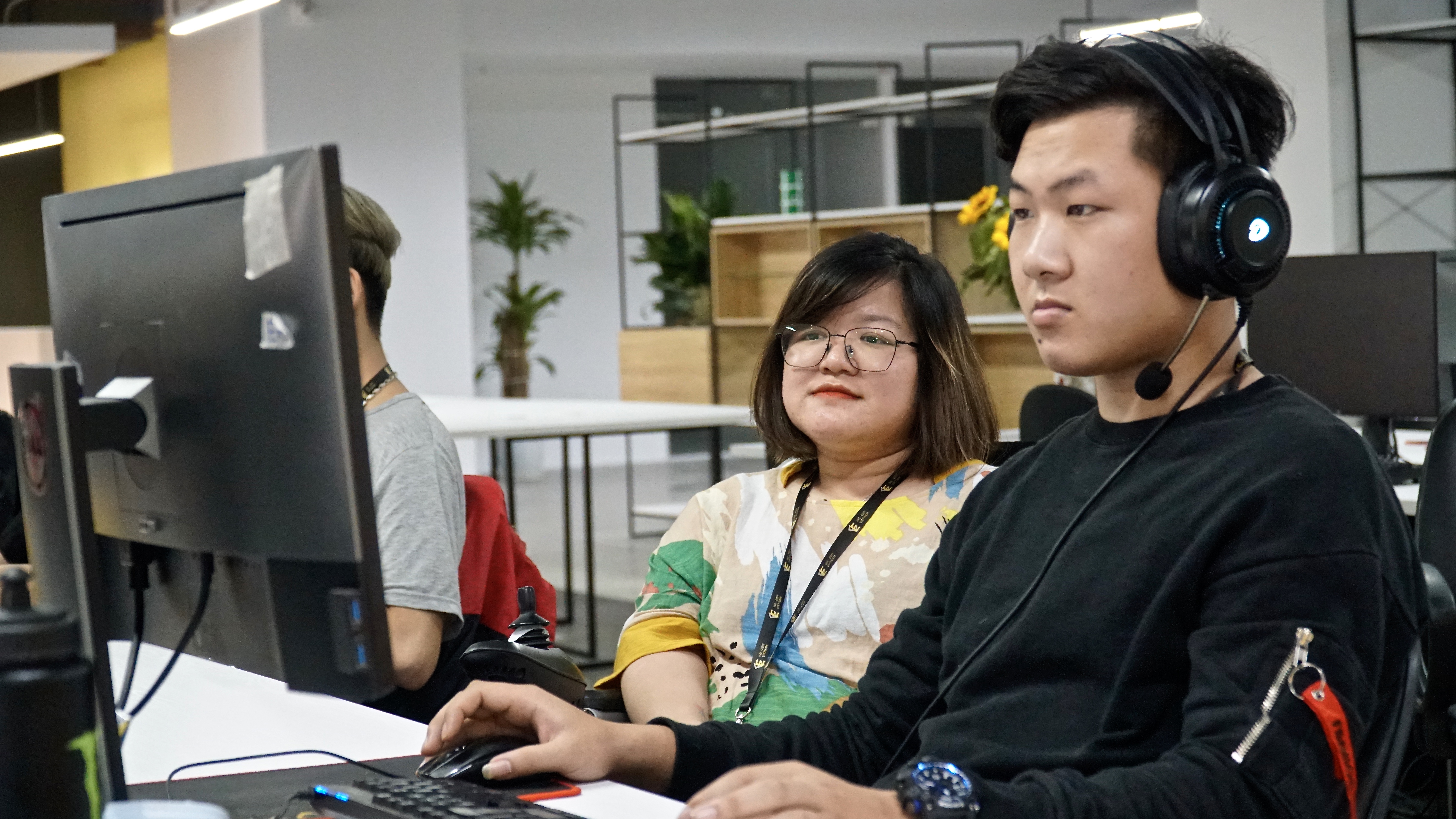 Hành trình vượt lên chính mình của cô gái mắc bệnh xương thủy tinh