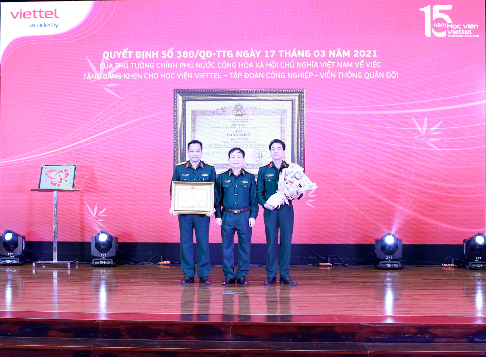 Học viện Viettel đón nhận bằng khen của Thủ tướng Chính phủ