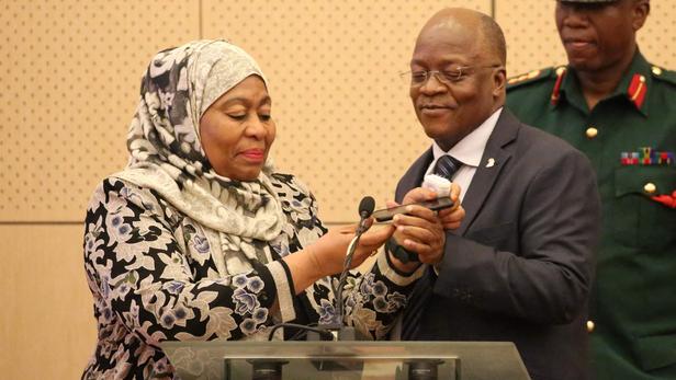 Samia Hassan - nữ tổng thống đầu tiên của Tanzania