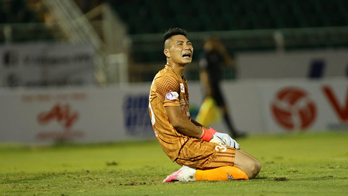 Nam Định thắng đậm Sài Gòn tại sân Thống Nhất 