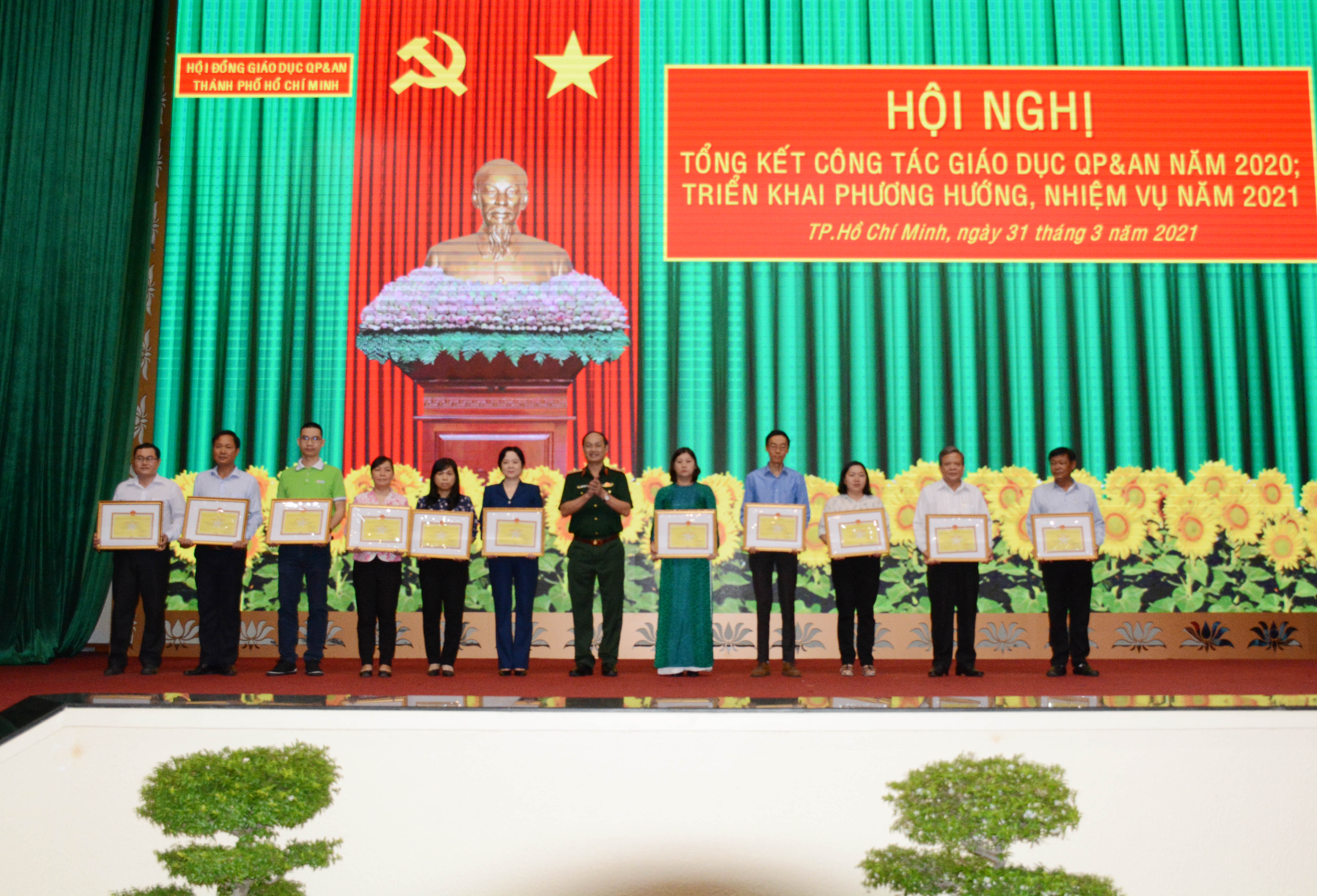 Tổng kết công tác giáo dục quốc phòng an ninh năm 2020, triển khai nhiệm vụ năm 2021