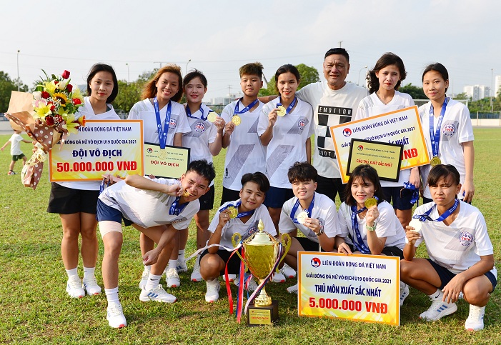 Khởi sắc từ giải trẻ