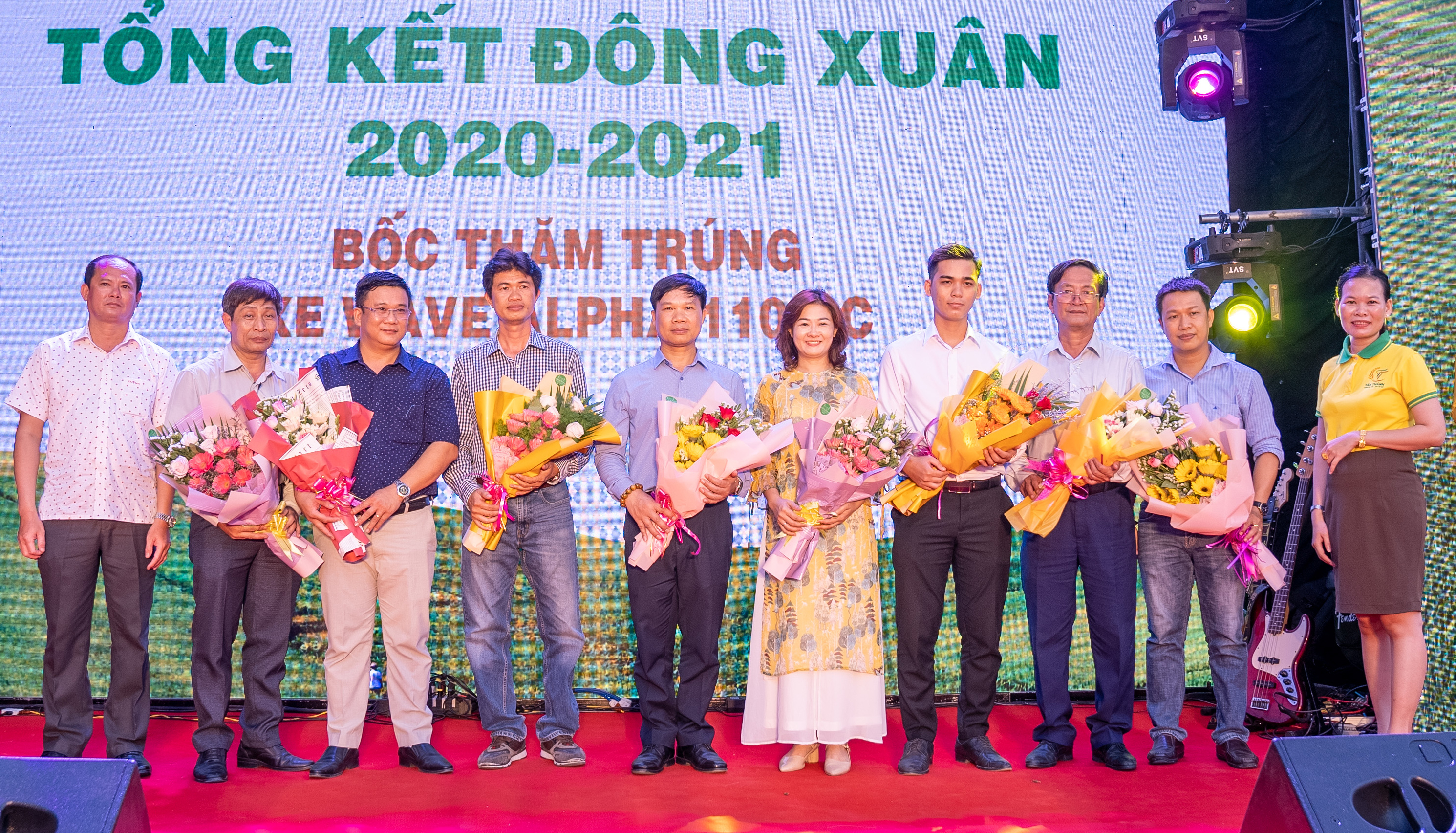 Đồng bằng sông Cửu Long: 33 triệu tấn lúa gạo được thu mua với giá cao